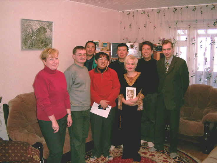 Съемочная группа Japan Television Workshop  в гостях у Олега Старухина. 15.11.2003 г.